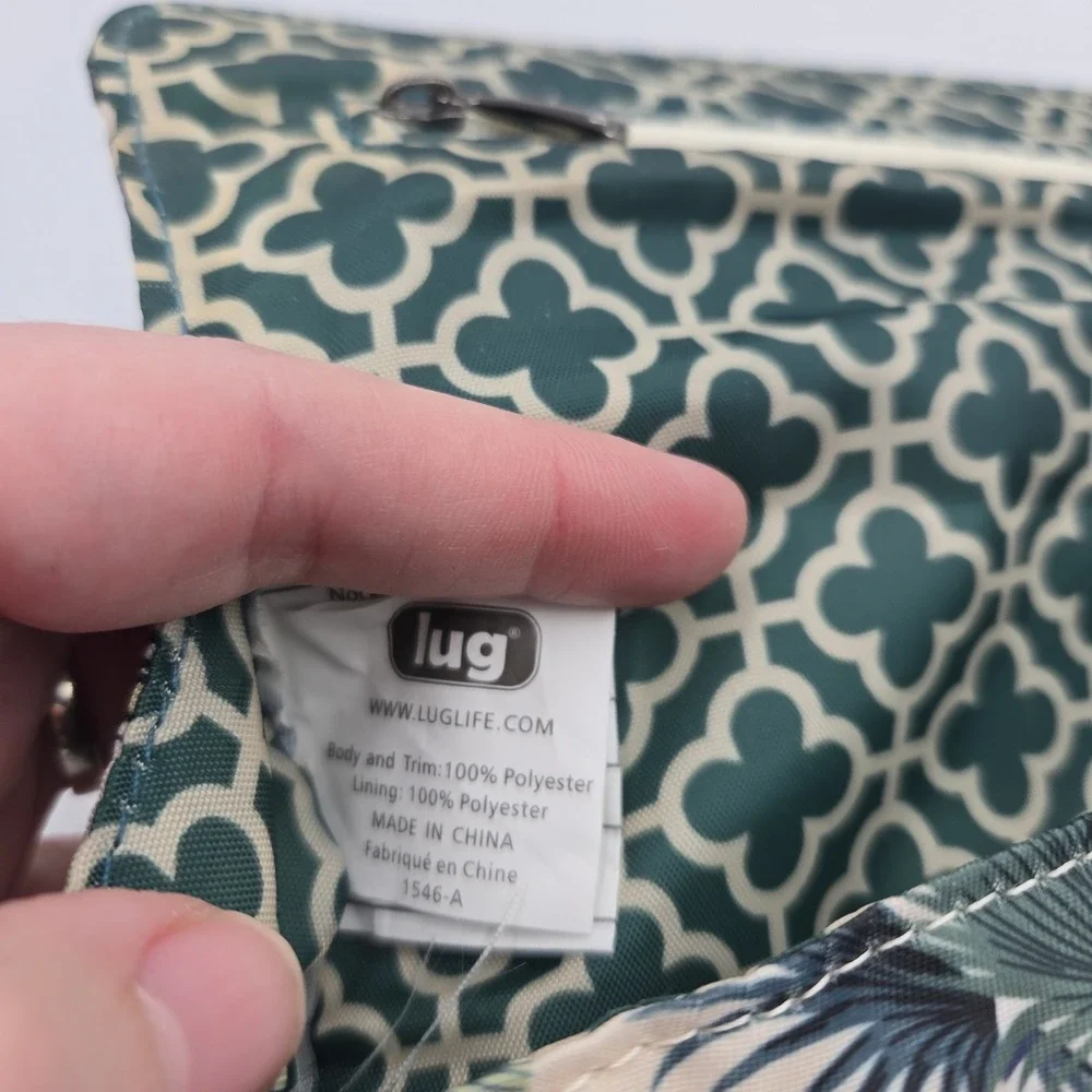 Lug Jungle Animal Print Travel Cosmetic Bag Zip Lined Pockets Mag Close‎ Retired